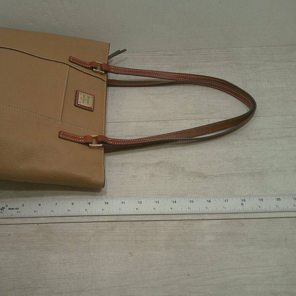 Dooney & Bourke Classic Minimalist Pebble Grain Camel Tan Leather Lexington Tote - Picture 7 of 14